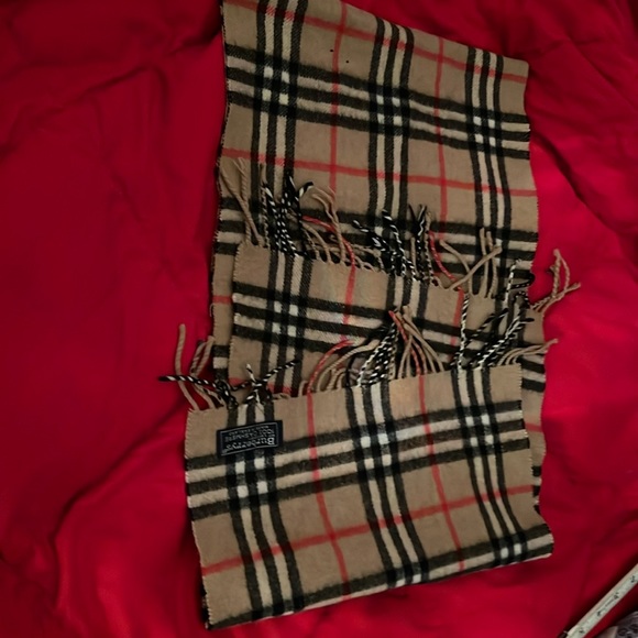 Burberry used scarf - authentic 100% cashmere - Picture 1 of 12